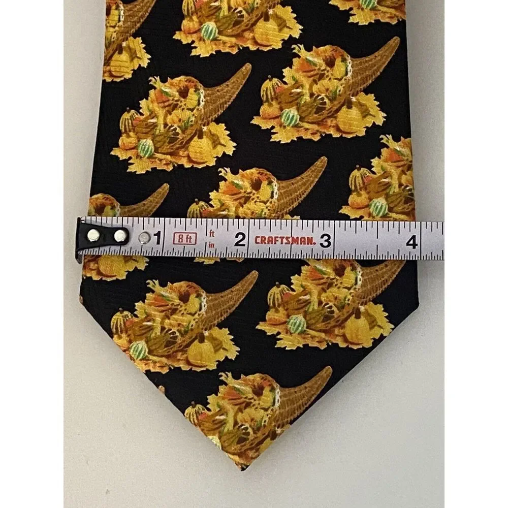 Wild Ties Cornucopia Repeat Vintage Men's 4
